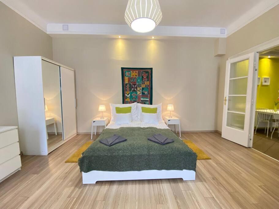 Orangehomes One Bedroom Comfy Apartment Budapest Bagian luar foto